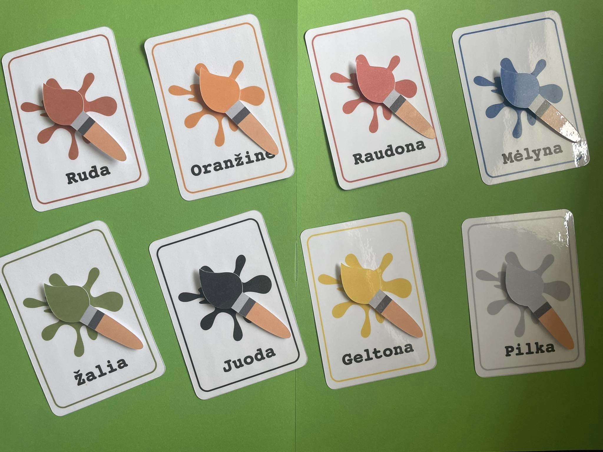 Lavinamosios kortelės spalvos