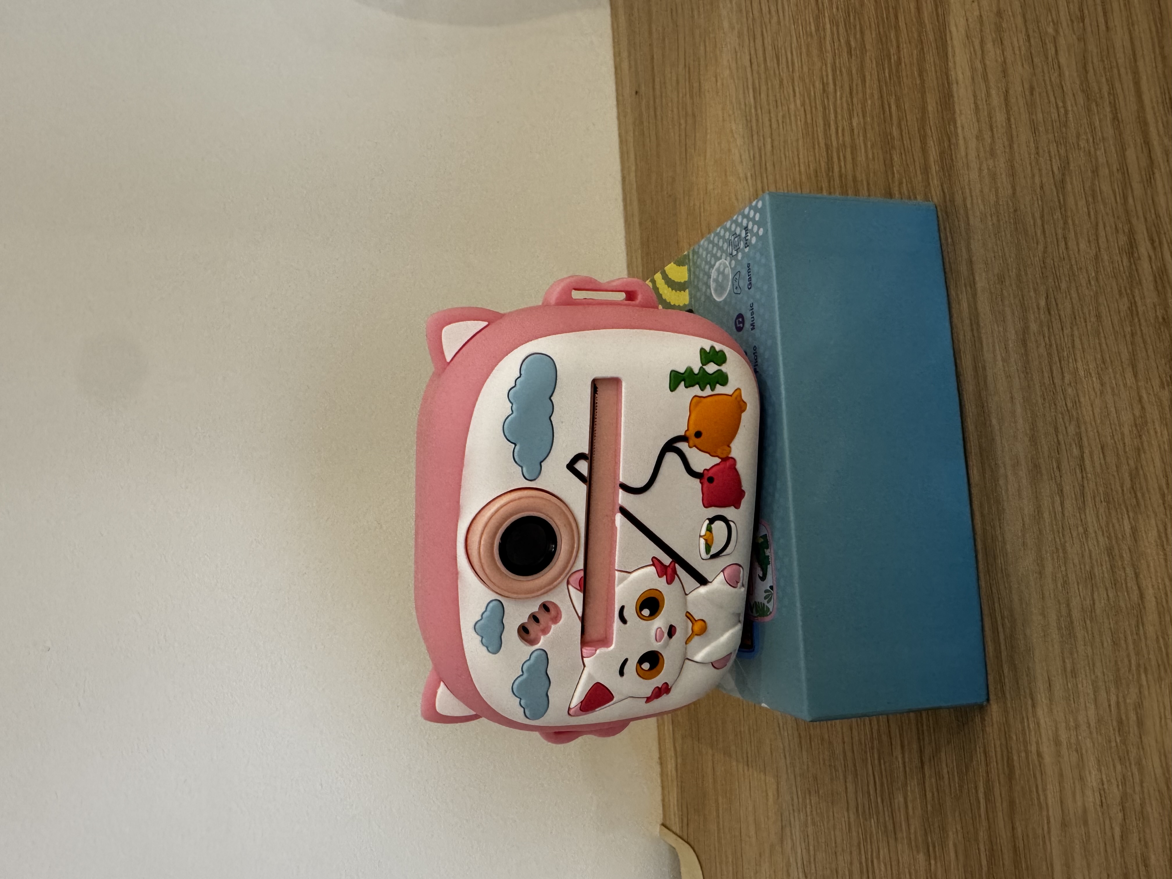 Vaikiškas momentinis fotoaparatas rausvas (Papildymas 12.12d.)